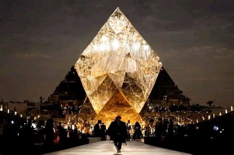 Dior pyramids of giza